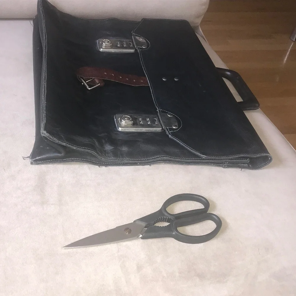 🩵Cheney England briefcase🧵stitching, vintage